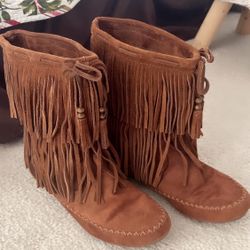 Mossimo Suede Leather Mid Calf Moccasin Boots