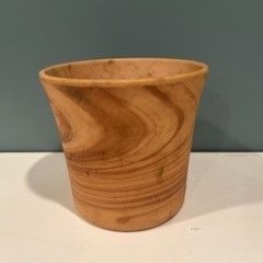 Swirl cache Pot