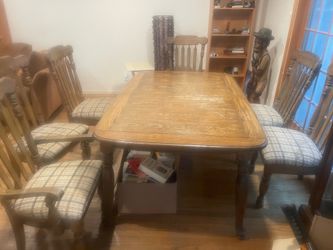 Dining Table And 6 Chairs