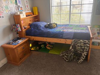 Bedroom set