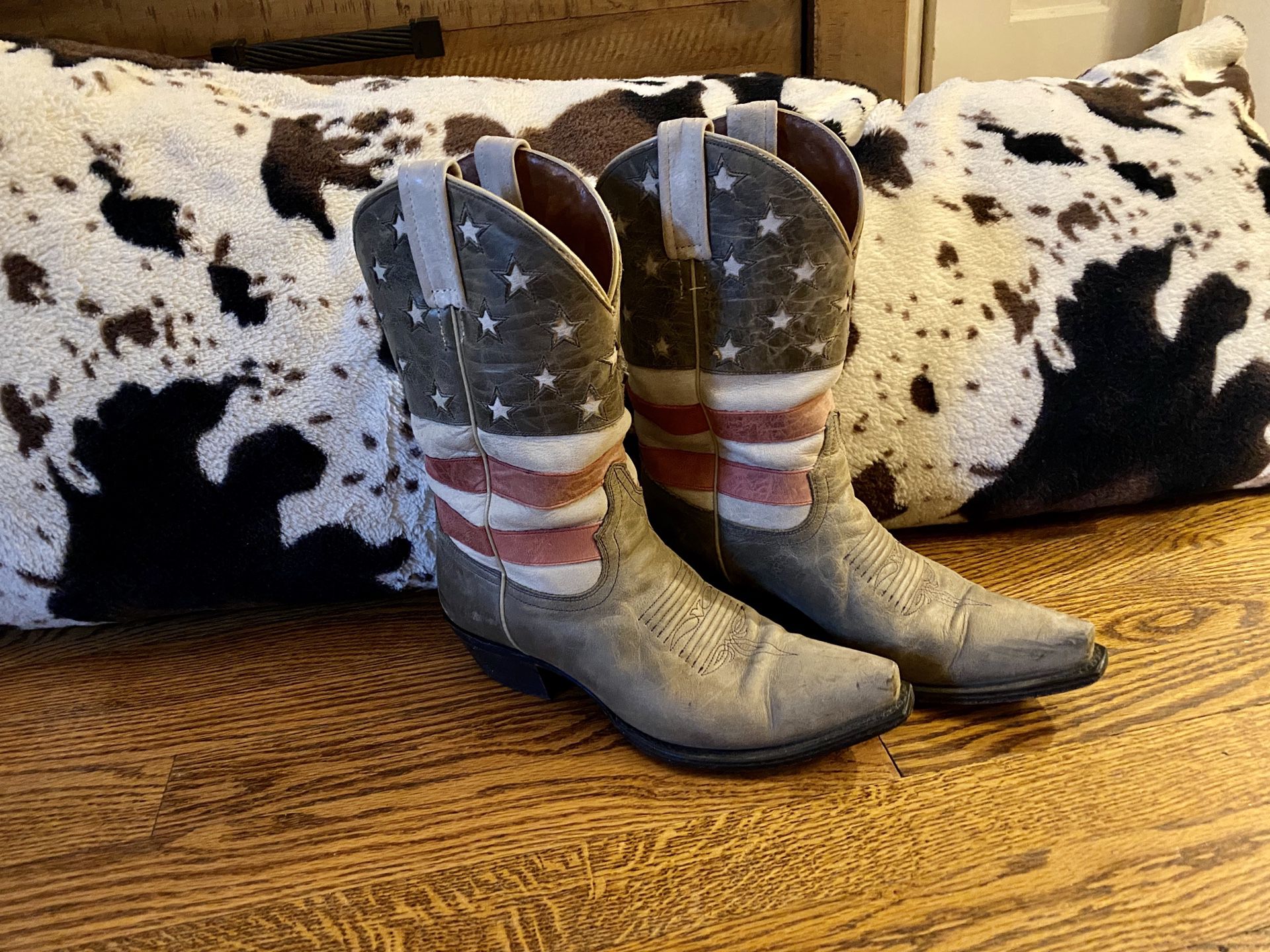 Women’s Cowboy boots American Flag themed