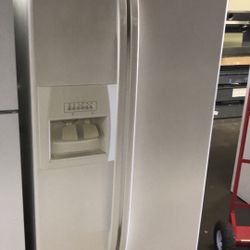 Whirlpool Almond Color Side By Side Refrigerator 