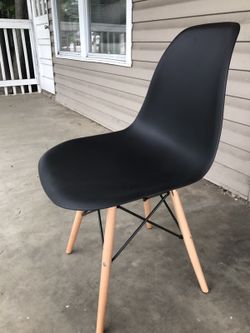 Mcm Shell web chair