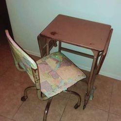 VINTAGE INDUSTRIAL METAL TYPEWRITER TABLE CART