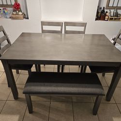Dining set