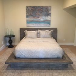 Restoration Hardware Russian Oak Platform Bed – King Frame (Shown with Queen Mattress for Overhang) 
