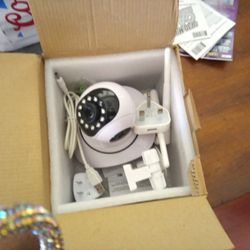 Kmoon IP camera new in box
