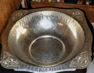 Vintage Continental Silver Co. Hammered Aluminum Bowl - Wild Rose 1058