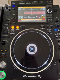Pioneer CDJs 2000nxs2 - Pair w/ Decksavers
