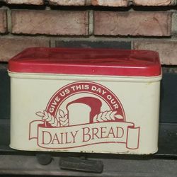 Vintage Metal Bread Box