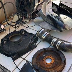 Vendp Motor Mercruiser 3.0 Con su Pata Completa 