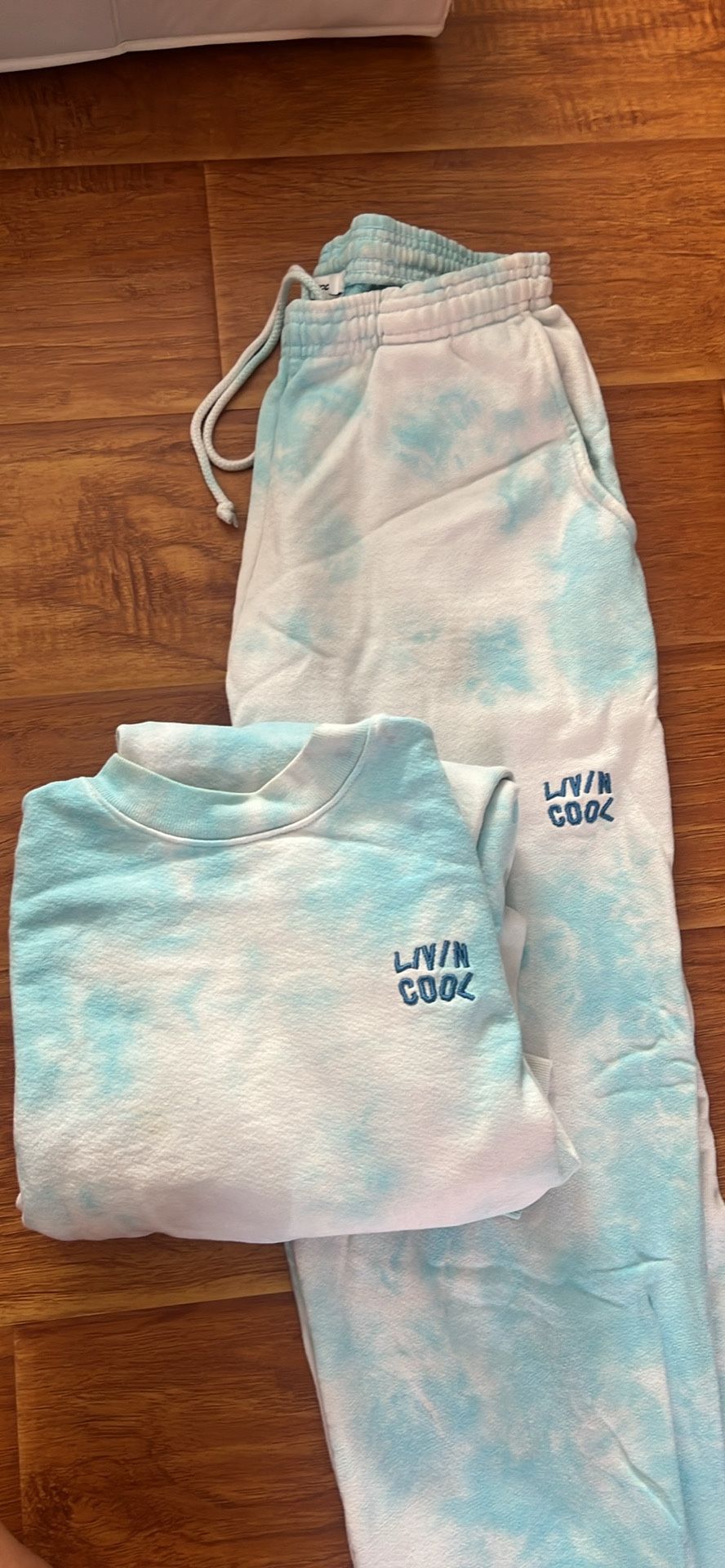 Livin Cool Sweatshirt Set