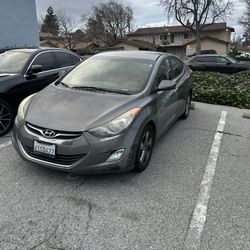 2012 Hyundai Elantra