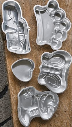 Set of 5 Shaped Cake Pans – Kids Birthday Baking Molds