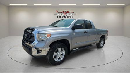 2014 Toyota Tundra 4WD Truck