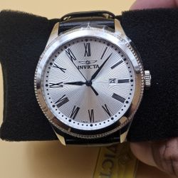 ⌚ Invicta Silver Classic 43 mm Dress Watch – Genuine Leather Band