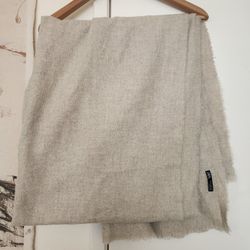 Zara Scarfs Sz 84'×34'