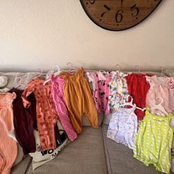 12 Pieces Of Rompers Size 12-18 Months/18 Months  