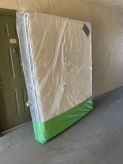 TWIN FULL QUEEN KING MATTRESS ⭐ ☎561*802*8654* CALL US All Brand New. WE HAVE ALL SIZE ..⭐TWIN ⭐ FULL ⭐ ⭐ QUEEN⭐ KING ⭐ We deliver everywhere