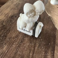 Snow Babies Keepsake Little Box. Hugs And Kisses.