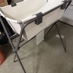 Stokke Baby Bath With Stand