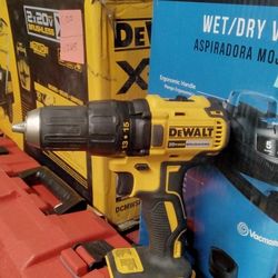 DEWALT 20V 1/2" (13 mm) CORDLEES DRILL DRIVER (TOOL ONLY)
