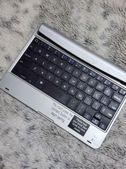 Ultra-Thin Wireless Bluetooth Keyboard Cover for iPad - Model KB1302