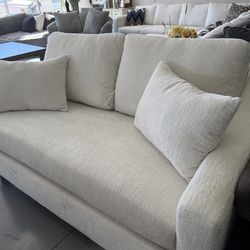 Elegant Design Sofa Sets @ FURNITURE LOVE ❤️ Same Day Delivery 🚚