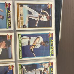 Troops Baseball Cards 3 Barry Bonds 401 All Identical, 1 Barry Bonds 570 3 Out Of 4 Are Great Condition One Of The 401 Card Had A Raised Corner.