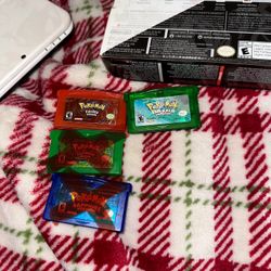 Pokemon Emerald and Fire Red GBA