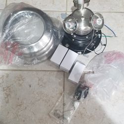 6 fans with something missing