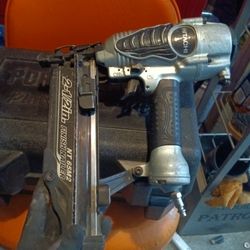 Hitachi Finishing Nailer