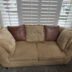 7’-6” Thomasville Couch