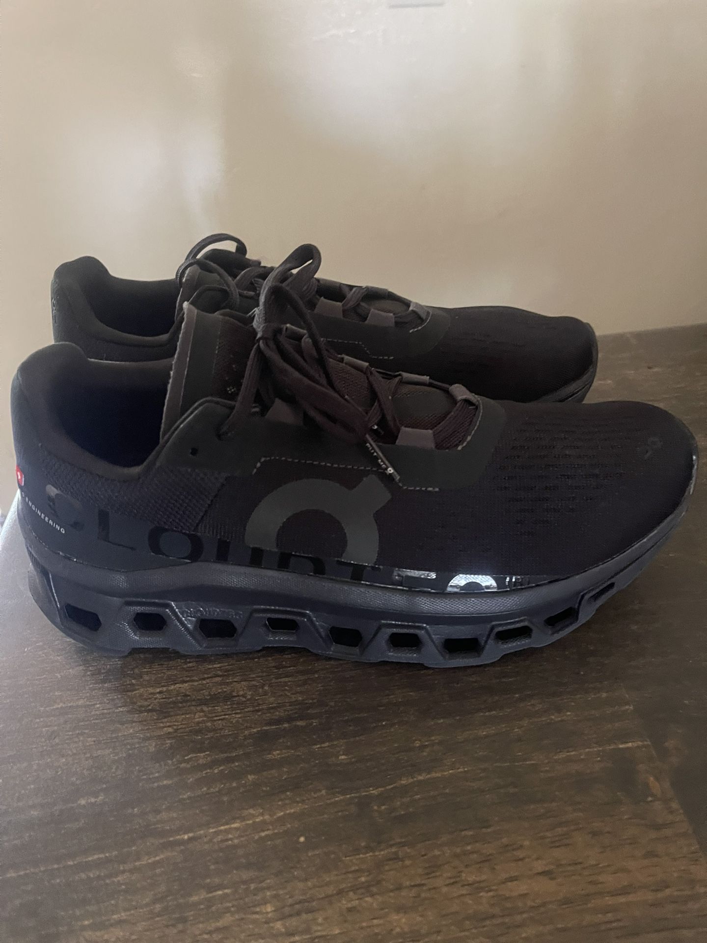 On Cloud Monster (size 8.5 Men)
