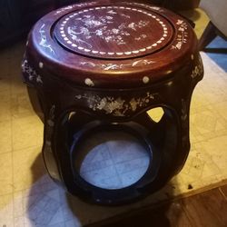 Ventage Mother Of Pearl End Table