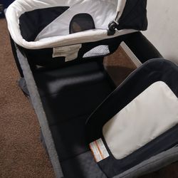 Baby Playpen/ Crib 