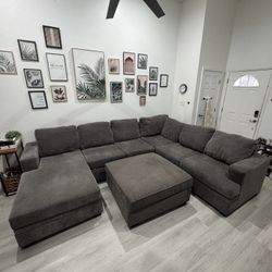 Living Spaces Sectional For Sale With Ottoman Included 