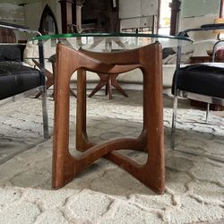 Mid-Century Modern Side Table 