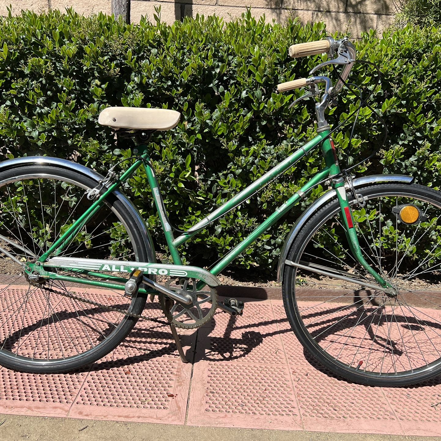 Classic Vintage 1960 s All Pro 26 3 Speed Cruiser Collector s Bike for Sale in Perris CA OfferUp
