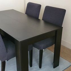 Ikea set - 4 chairs + Table + Carpet
