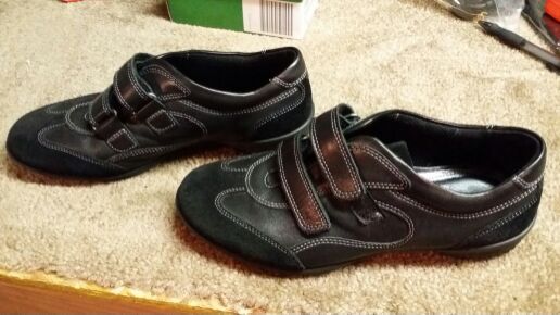 ecco black shoes