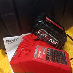 Milwaukee M18 Charger And Battery 5.0 AH 