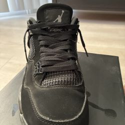Jordan 4 black cat