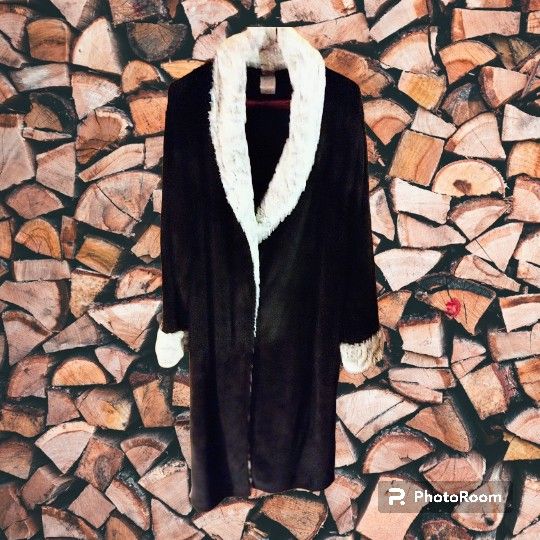 Women's Secret Treasures Robe