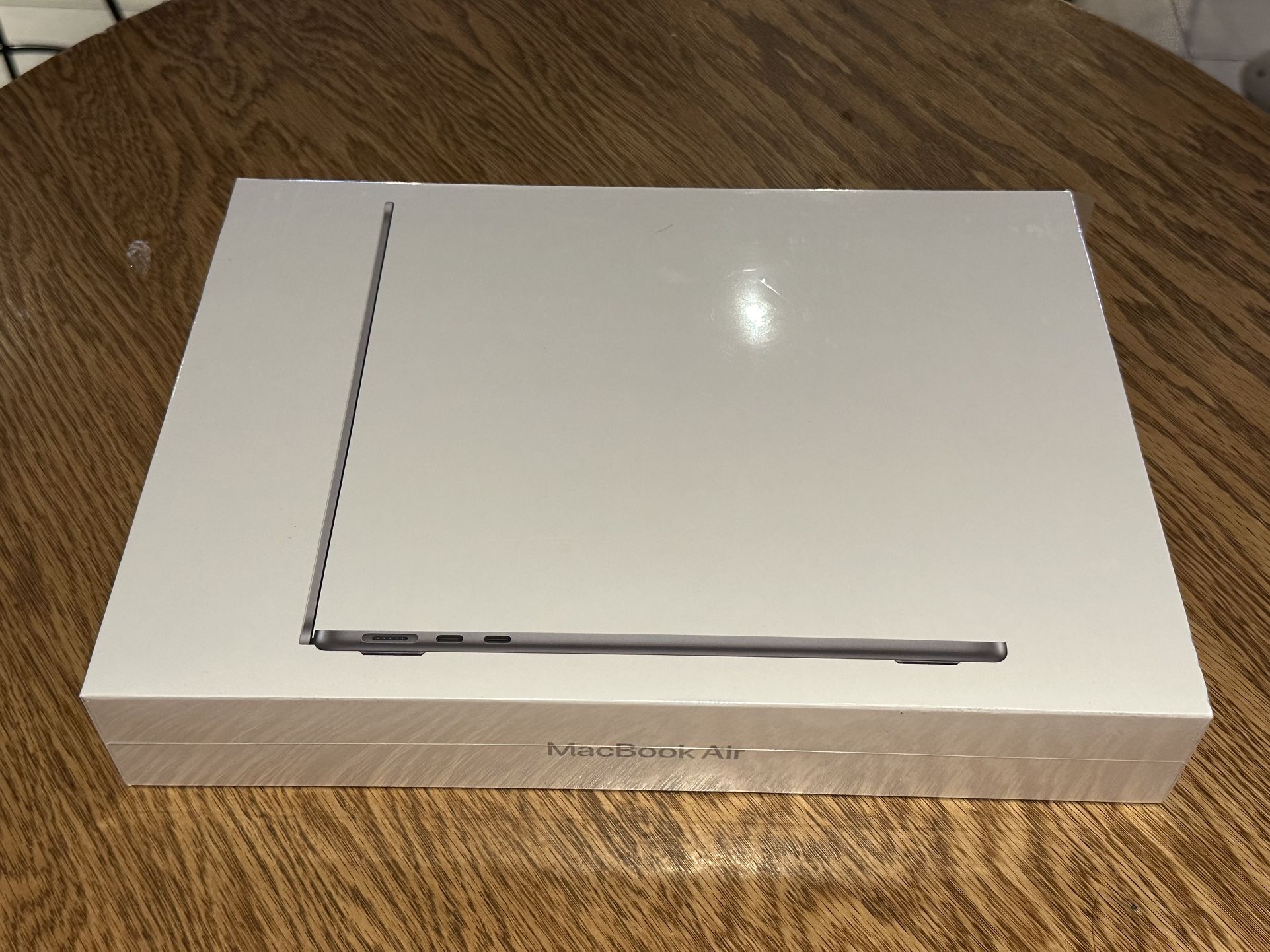 New Apple MacBook Air M2 13” 256GB Space Grey