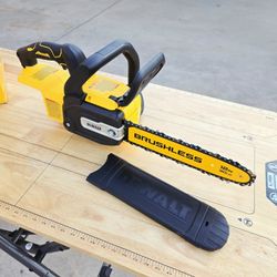 DeWALT 20V XR 12in Chainsaw