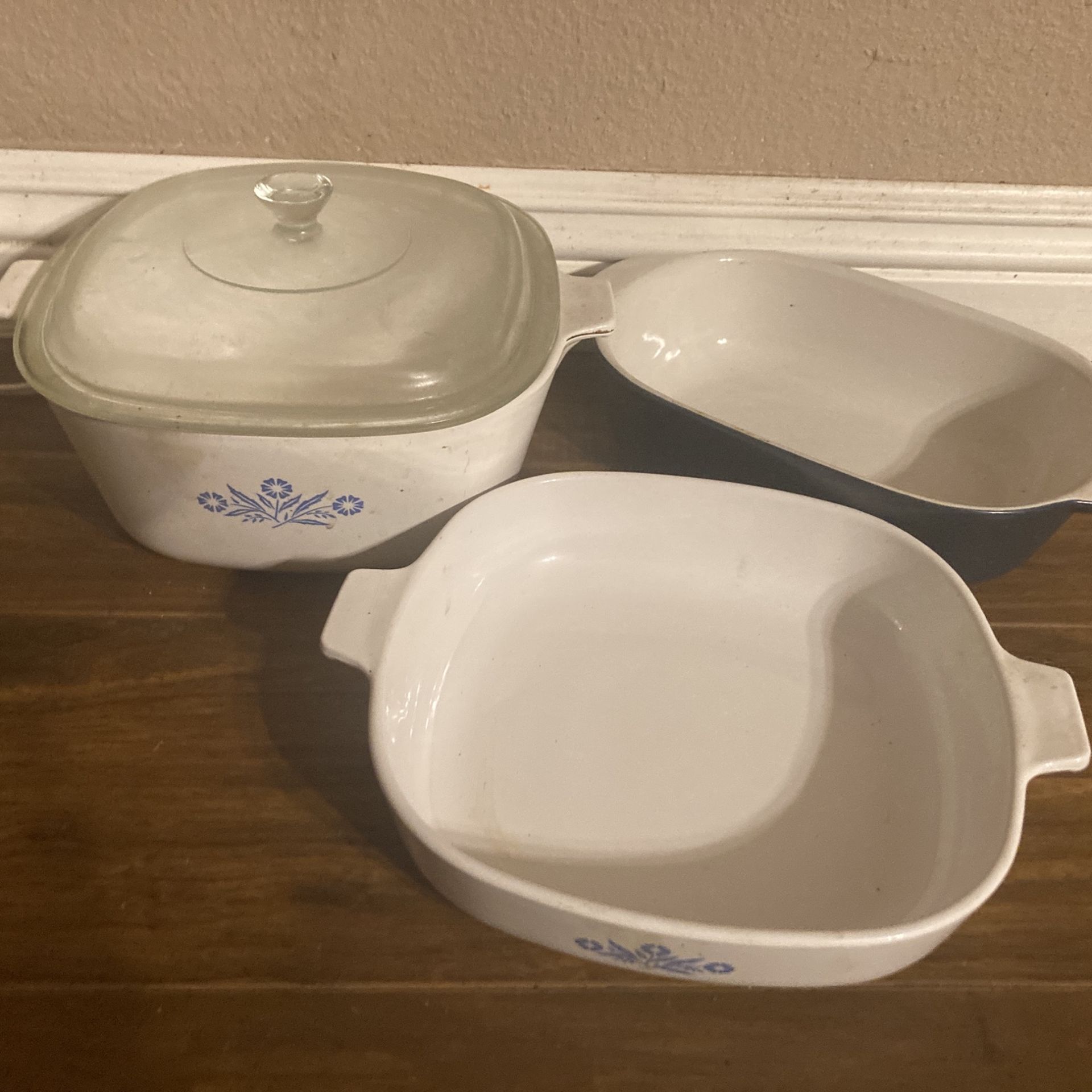 3 Ceramic Housewares $15/1