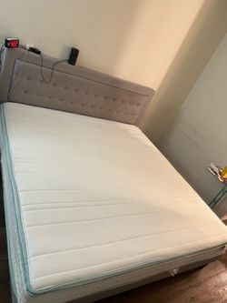 King Mattress with Tufted Upholstered Headboard