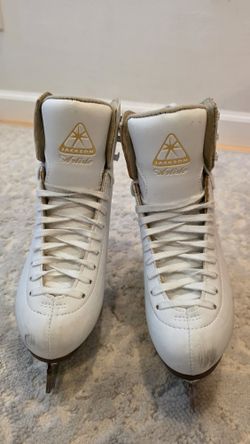 Jackson Artiste Girl's Figure Skate Size 3 1/2B With Mark IV Blades