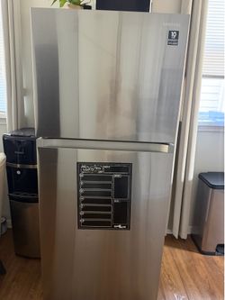 Beautiful Samsung fridge